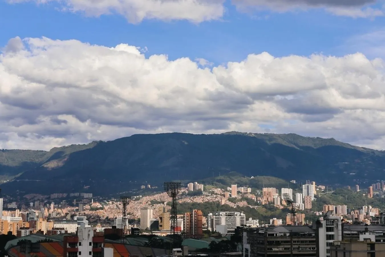 Welcoming Stadio Aparta-Suite Rosa Negra Medellin Apartment
