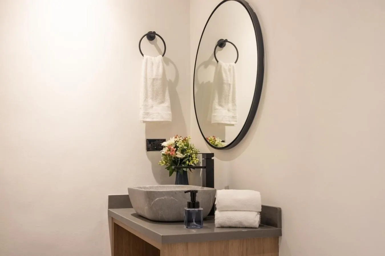 Welcoming Stadio Aparta-Suite Rosa Negra Medellin